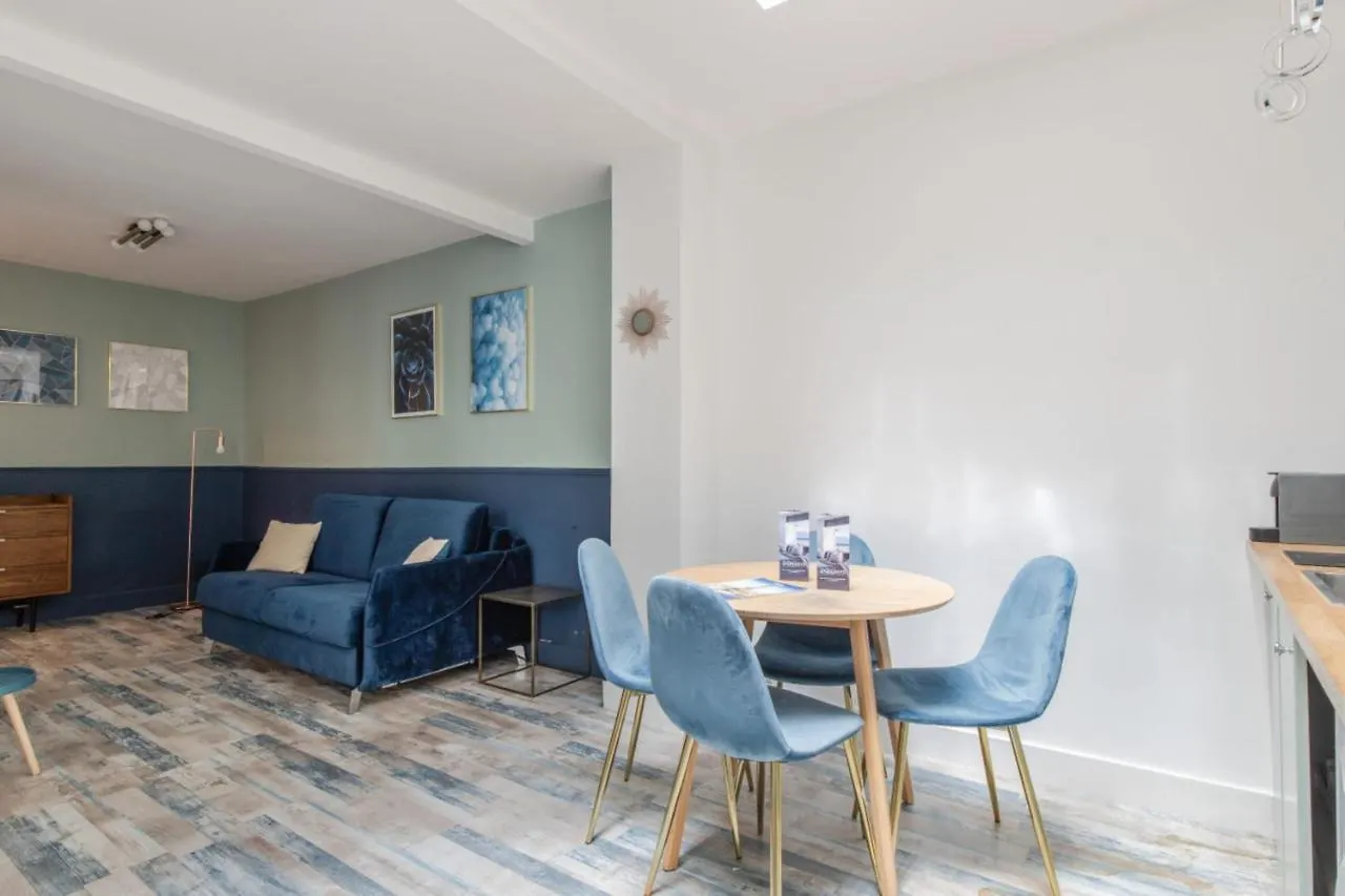 One-Bedroom Near Republique In The Heart Paris Welkeys Francie