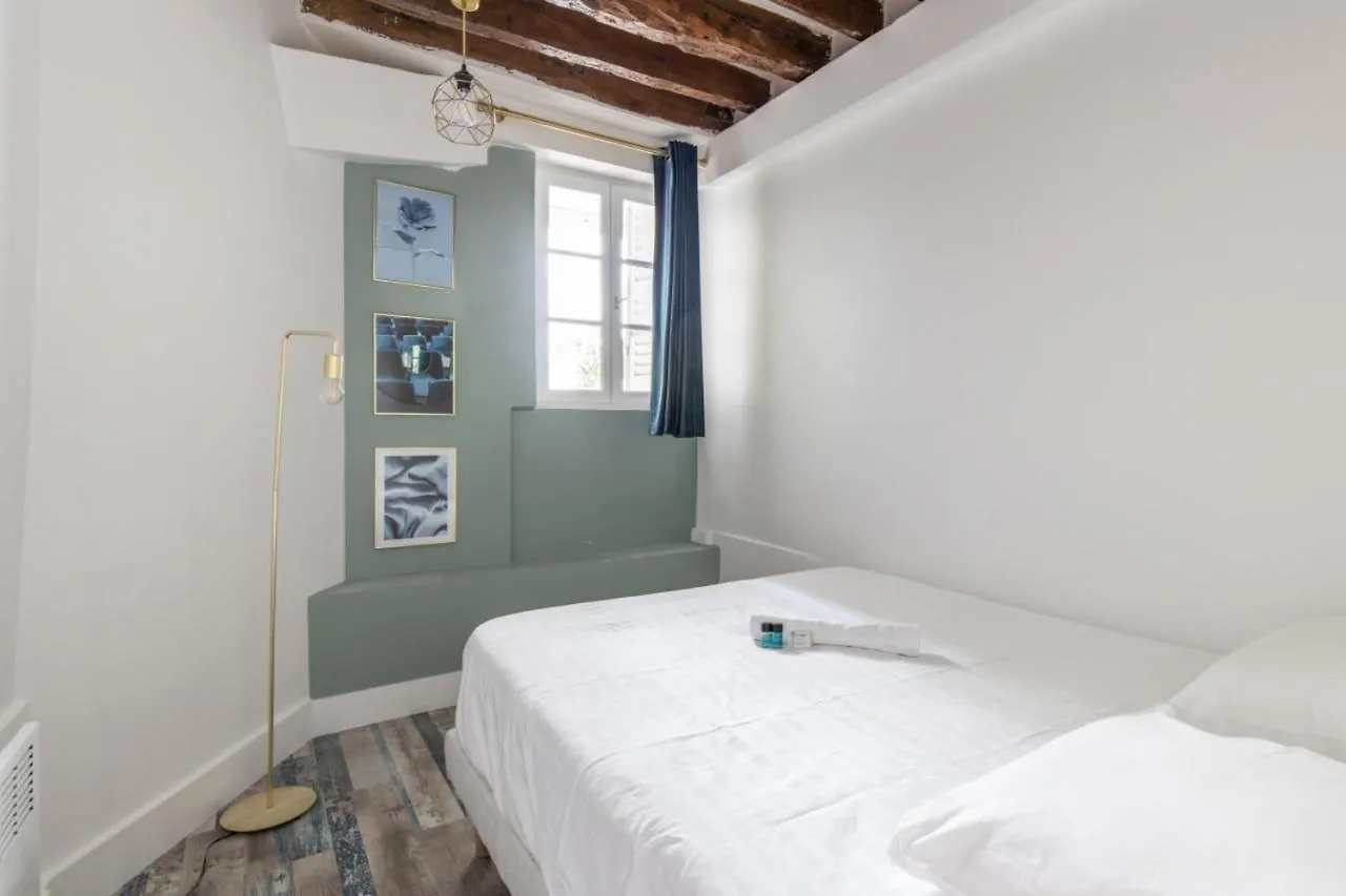 One-Bedroom Near Republique In The Heart Paris Welkeys 아파트
